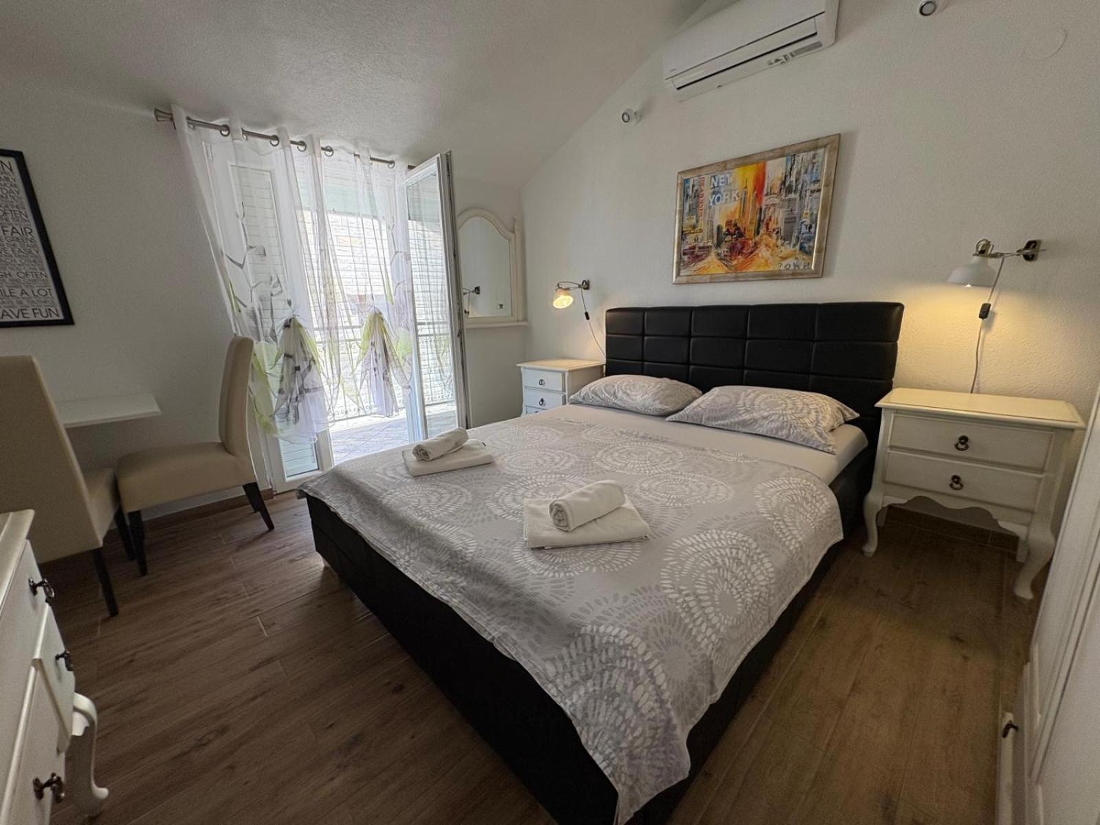 Apartment Ariana Bol Ngoại thất bức ảnh